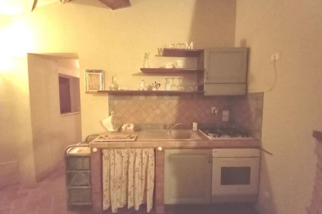 Country House - La Casetta Nel Borgo San Venanzo Luaran gambar